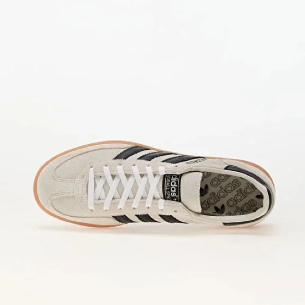 Adidas Handball Espezial Shoes - Picture 2 of 5